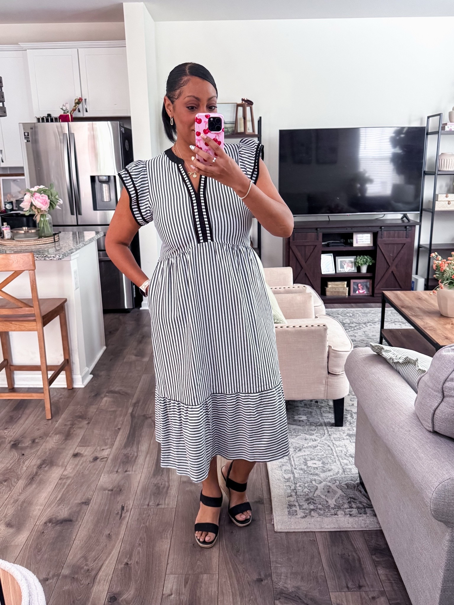 Size up one if you’re more busty. The dress has a slight stretch to it but not in the bust.