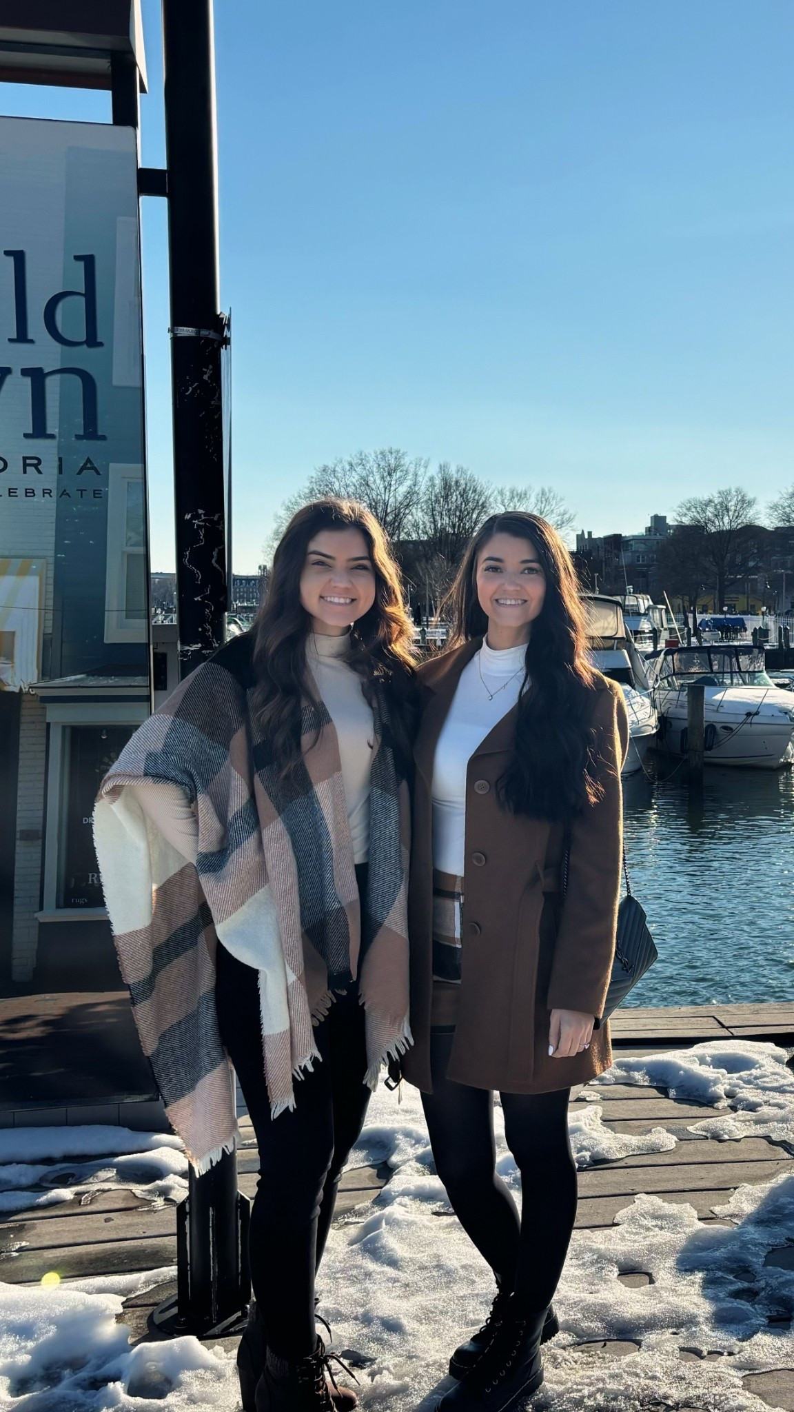 I love mixing super affordable pieces with luxury pieces! My coat is from Simply Natural but I linked similar! My bag is from Yves Saint Laurent and I’m obsessed! It can be paired with so many different outfits! 

#LTKFindsUnder100 #LTKSeasonal #LTKShoeCrush