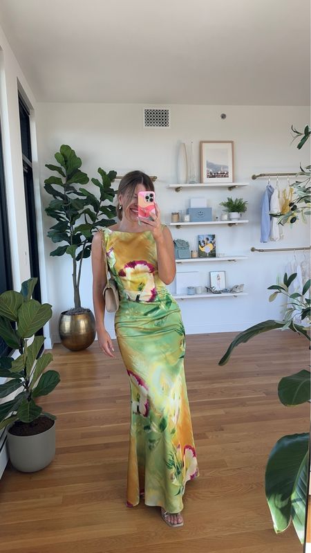 Tropical wedding guest dress. Formal occasion dress in my usual small. 
For saks use code: free ship 
Dibs code: Emerson (good life gold & strawberry summer)
Electric picks code: emerson20

#LTKtravel #LTKwedding #LTKparties