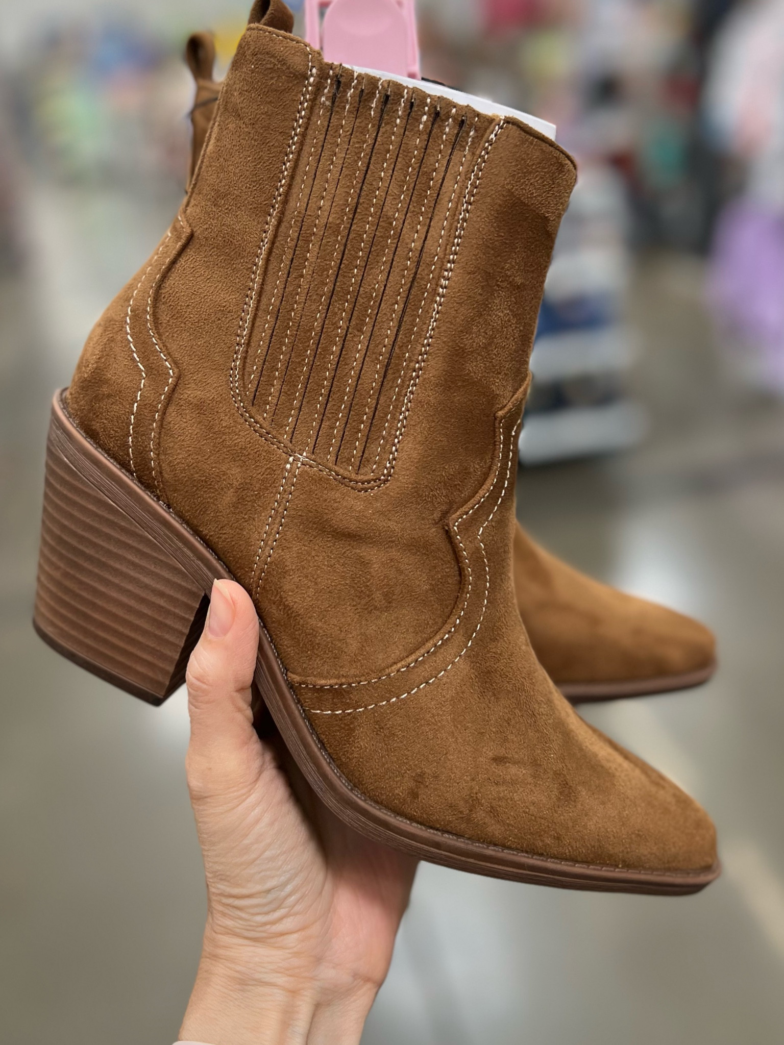 Sam & Libby Brighton Western Bootie! The perfect fall bootie for your fall wardrobe! For reference I’m an 8.5 in shoe size and it was TTS and very comfortable! Avail in 2 colors! Shop them here!

#LTKstyletip #LTKshoecrush #LTKSeasonal