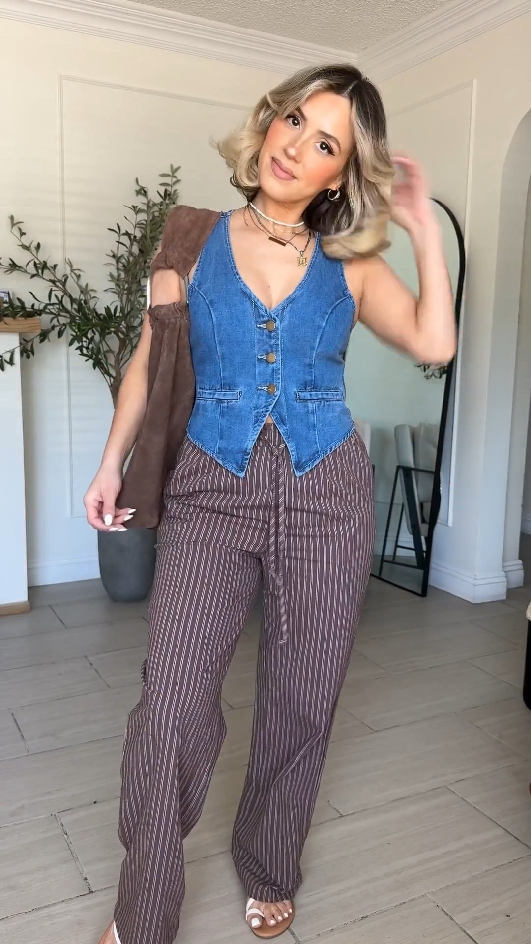 My favorite linen pants for Summer 😍

Wearing small in EVERYTHING!


#LTKgrwm #LTKPetite #LTKootd