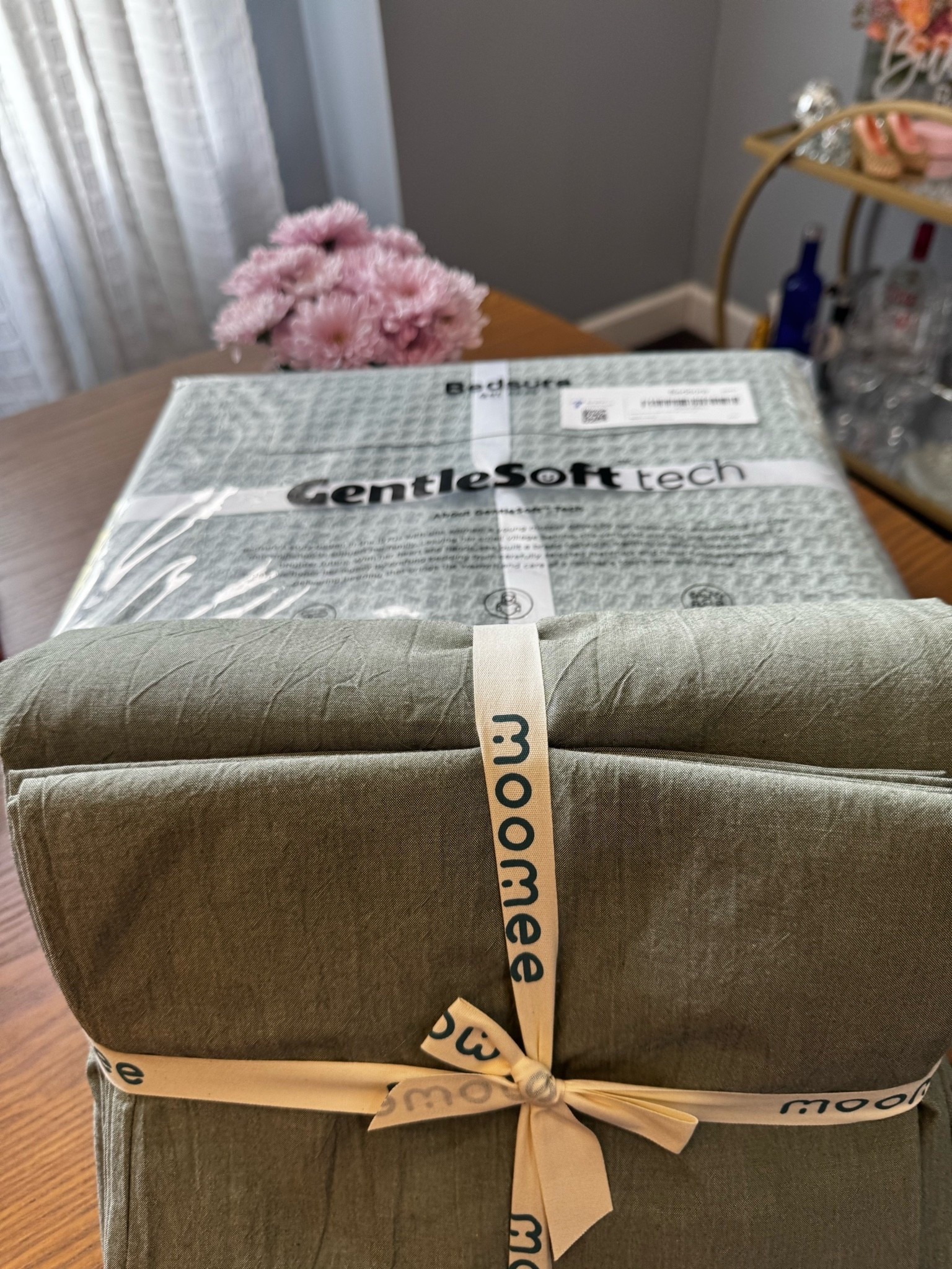 My new sage duvet and blanket!!

#LTKOver40 #LTKHome #LTKSaleAlert