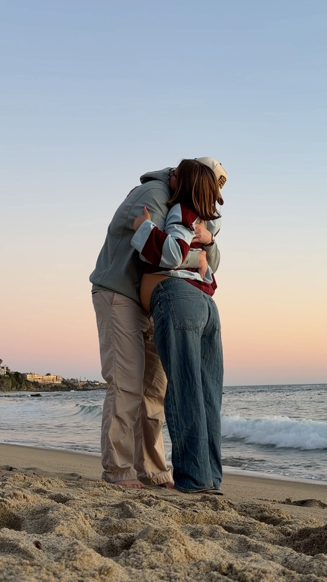 Daily drills M/L in rugby shirt it’s super soft and cute love the colors!! Jeans I went up to a 31 in pregnancy but honestly a 30 would work (my pre pregnancy size) they are super stretchy soft denim AMAZING. Omg so good. Flattering. Size down at least one if you’re not pregnant!! 

#laguna #dailydrills #bresheppard #pregnant #madewell #pregnancystyle
#ltkbump #ltkootd