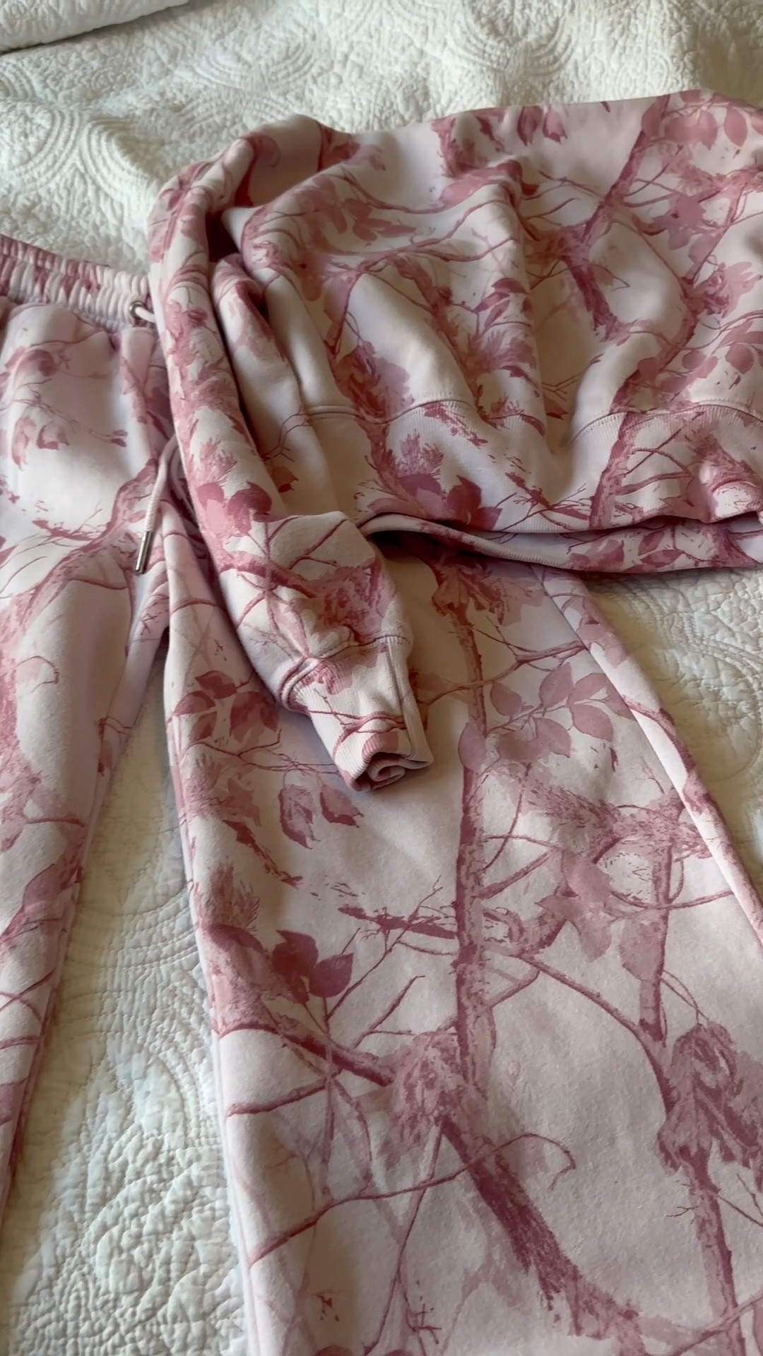 Pink camo sweatsuit! 

#LTKPetite #LTKSaleAlert