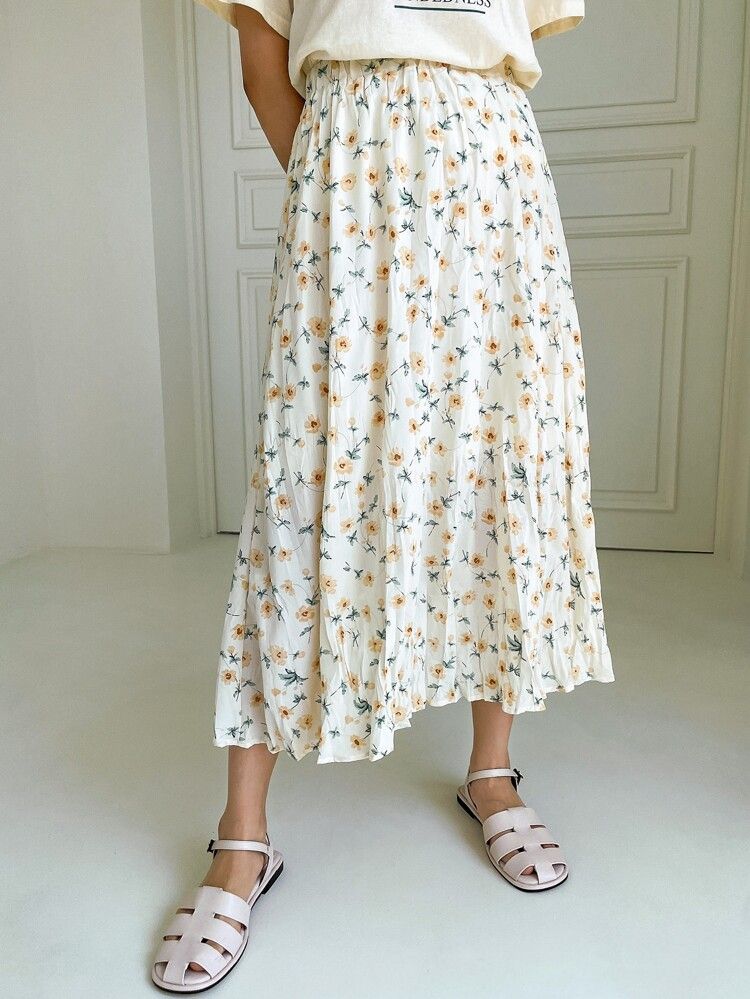 New
     
      DAZY Floral Print High Waist Skirt | SHEIN