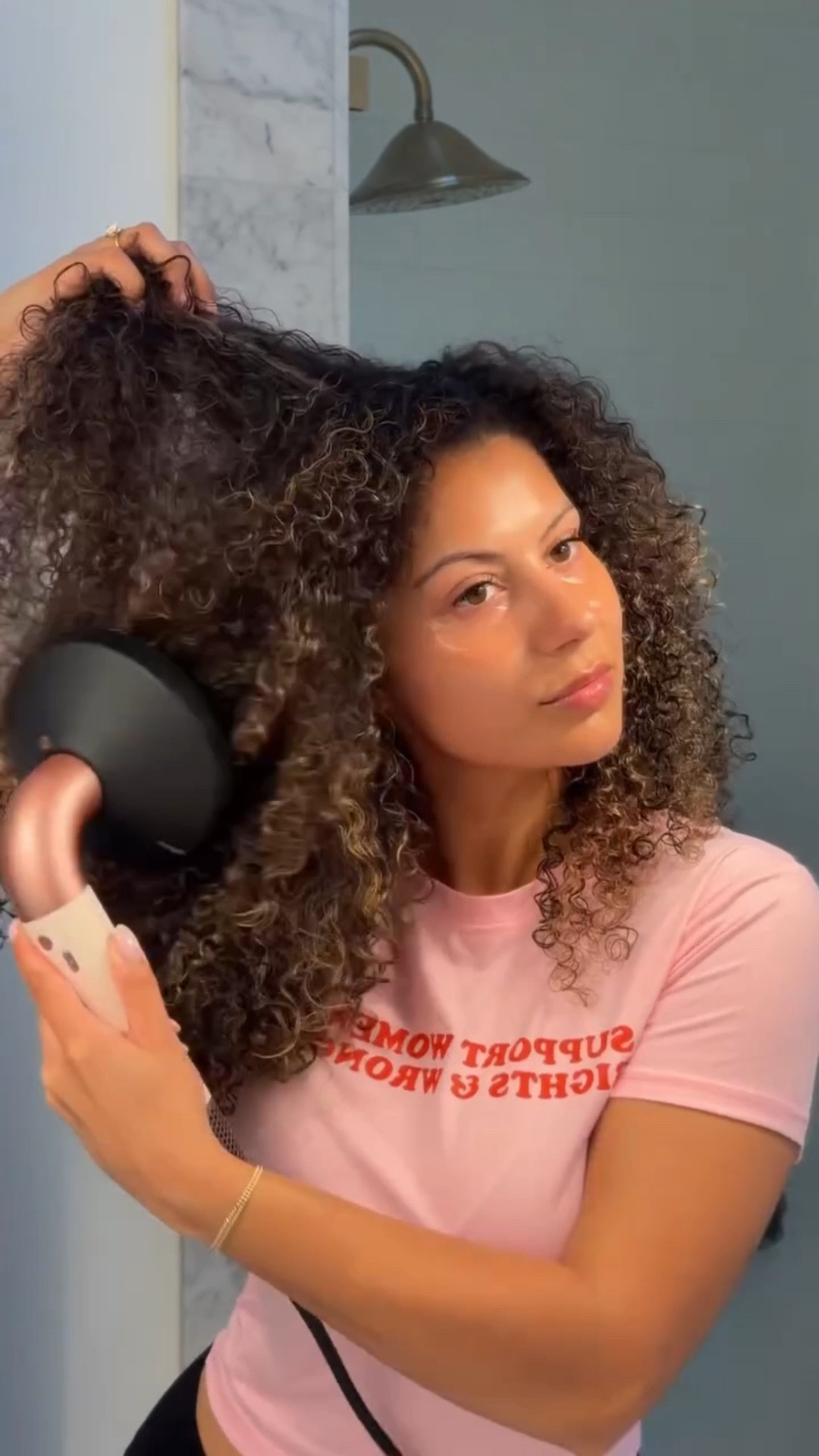 A quick curly hair & makeup get ready routine! 💖 makeup shades:

Fenty powder foundation - 290
Morphe blush - apres ski 
Loreal brow gel 
Lancôme lash idols mascara 
Makeup by Mario lip liner - spiced chai
Loreal lipstick - 800
Lawless gloss - Nudie



#LTKgrwm #LTKBeauty #LTKmorningroutine