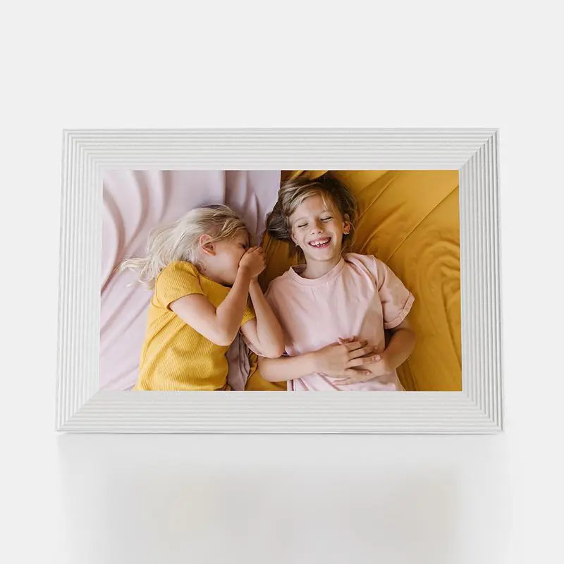 Carver Gravel - Smart HD Digital Picture Frame | Aura | Aura Frames