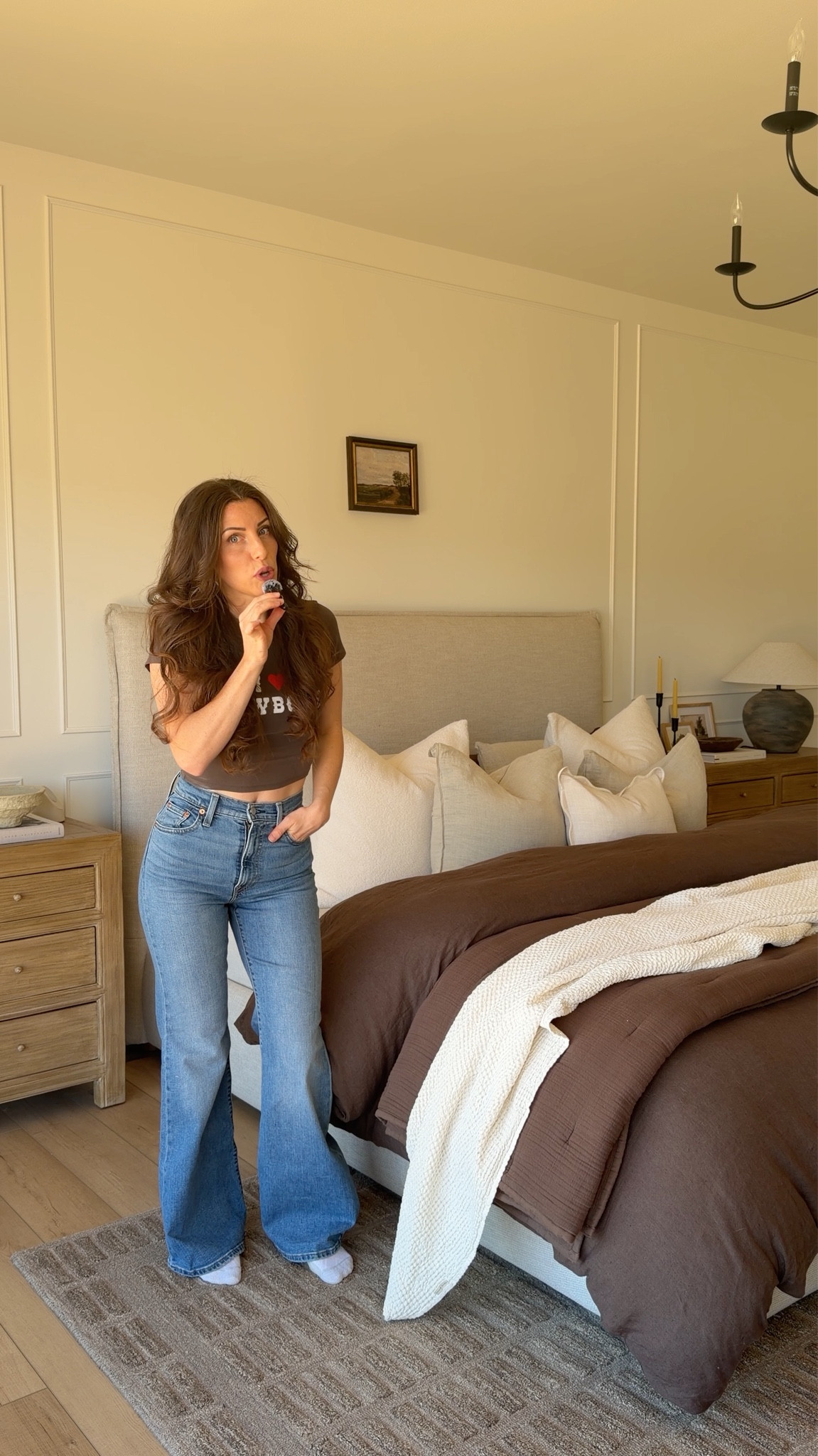 big art above your bed isn’t the only option…

sometimes it’s the smaller pieces, the layers, the negative space… that’s what makes it feel calm, and collected.

the art is linked, and yes… the jeans are linked too! Both from Amazon! 



#LTKcanada #LTKhome #LTKsale