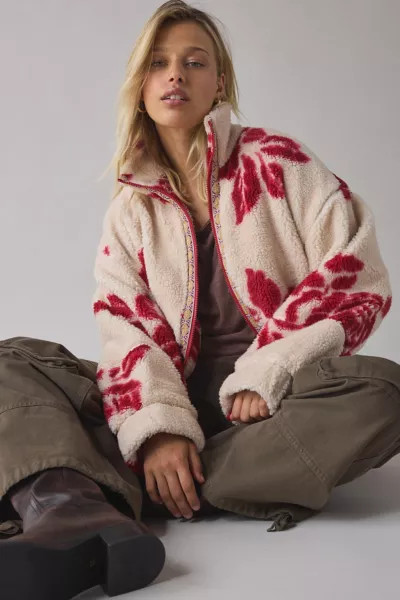 BDG Mae Printed Piled Fleece Zip-Up Jacket | Urban Outfitters (US and RoW)