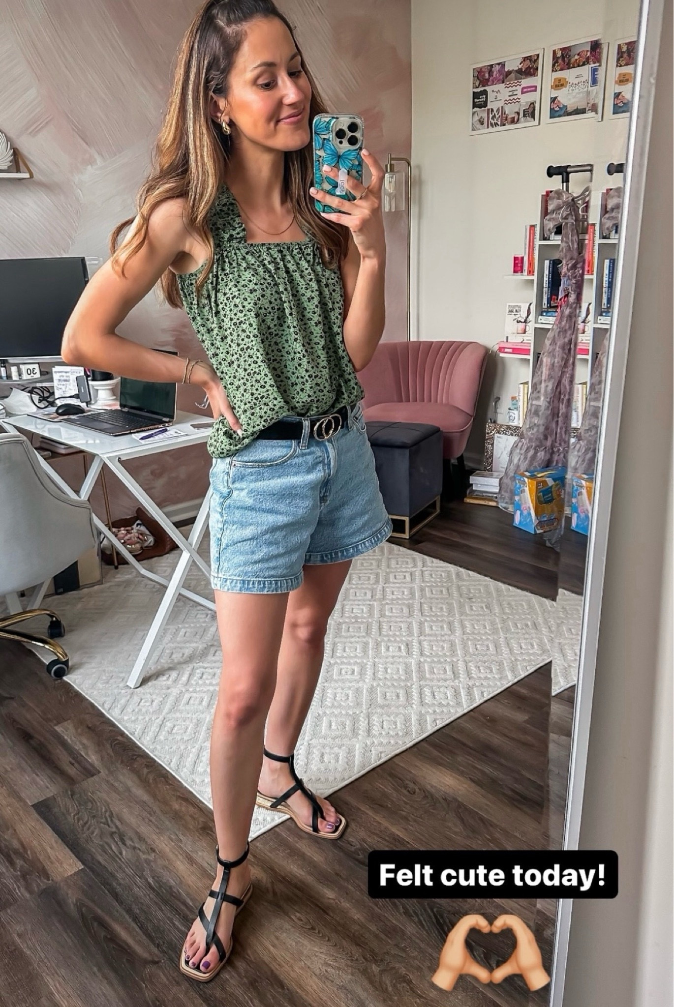 Feeling cute with Abercrombie shorts on sale for under $60! 

Amazon gold jewelry // Amazon floral tank top // black and gold belt // Abercrombie denim dad shorts // black gladiator sandals // summer outfit // date night outfit 

#LTKFindsUnder100 #LTKSummerSales #LTKStyleTip