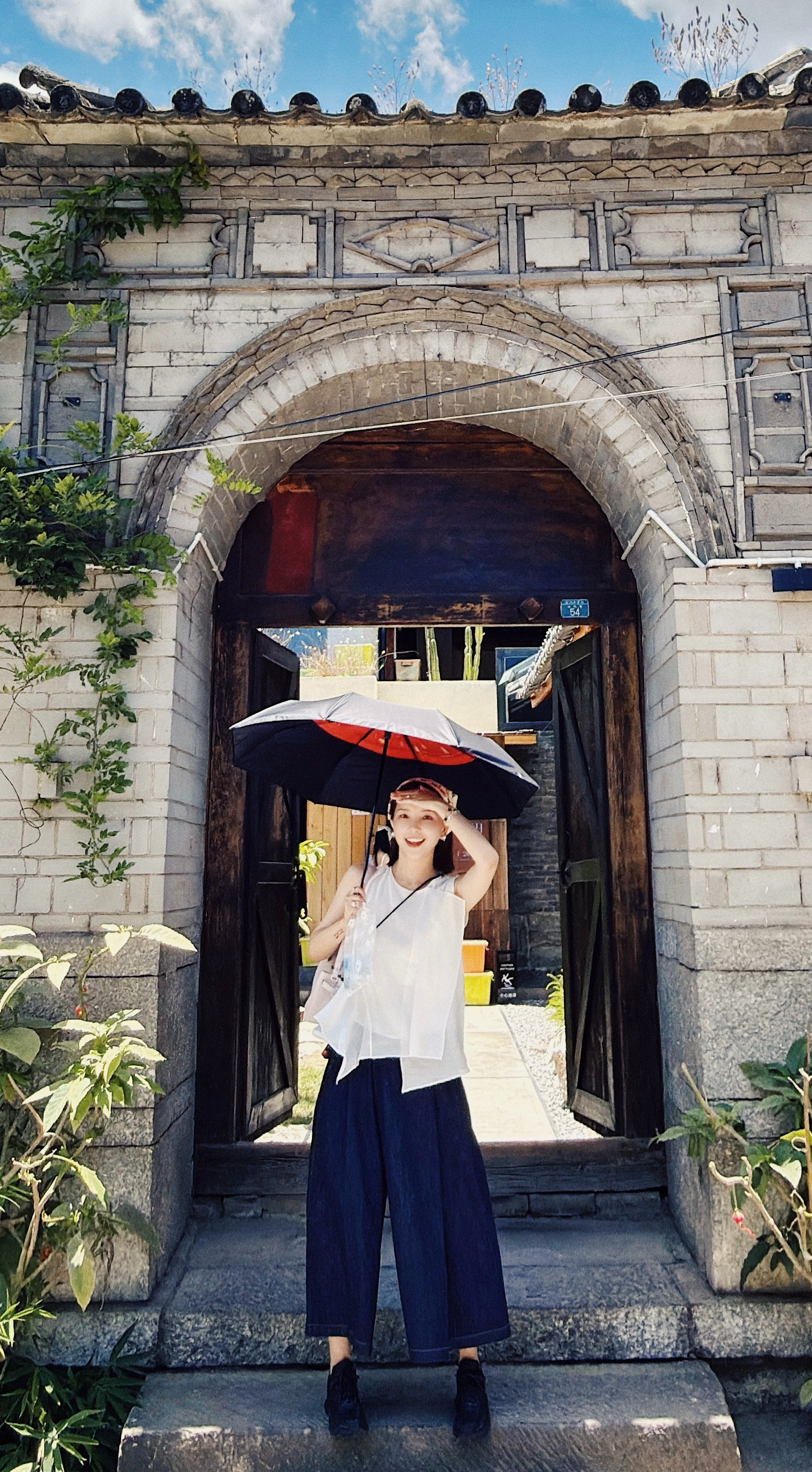 Top @Goelia

Bottom @Goelia

Sneakers @Nike

Umbrella @Beneunder

Bag @Rabeanco 

 #LTKdayinmylife #LTKootd #LTKTravel