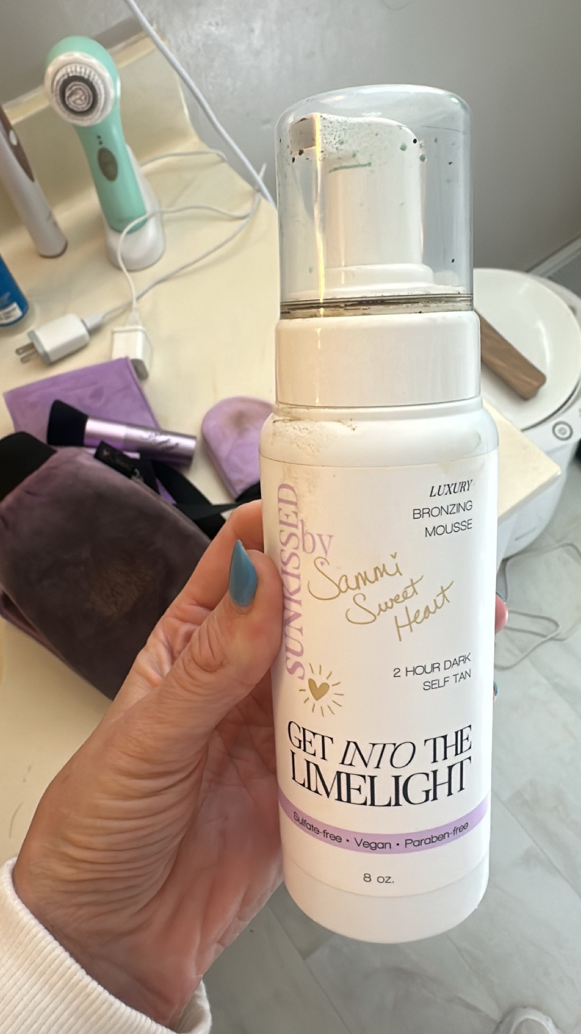 I’ve been loving this self tanner! Goes on so smoothly and doesn’t streak! I use 2 hour express dark. 


#LTKSeasonal #LTKBeauty #LTKStyleTip