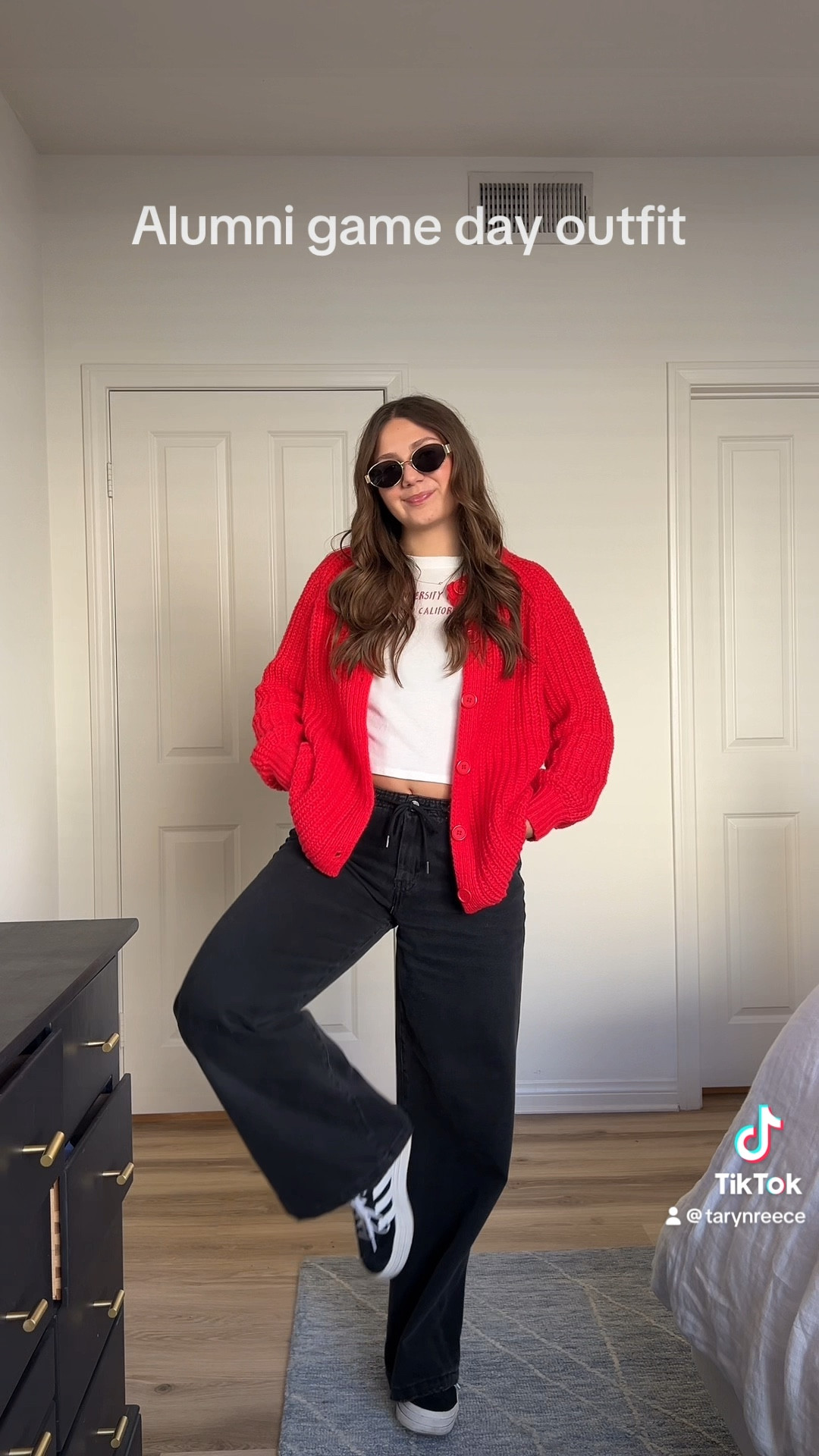 Alumni game day outfit inspo for the girls who don’t want to dress like students🏈❤️ PS: i couldn’t link the jeans but they are the Habitual Drawstring Wideleg Jeans! They are available on the habitual website🫶