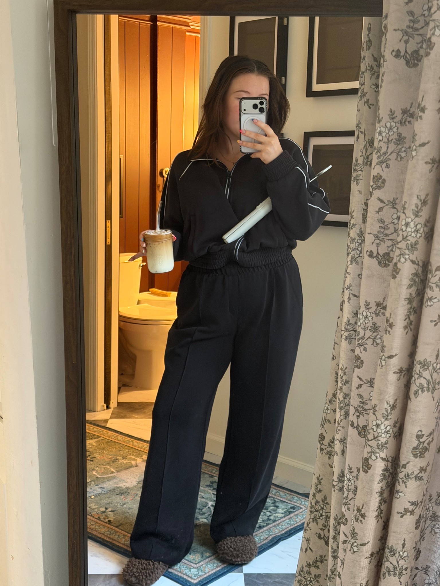 Mom attire of the day 