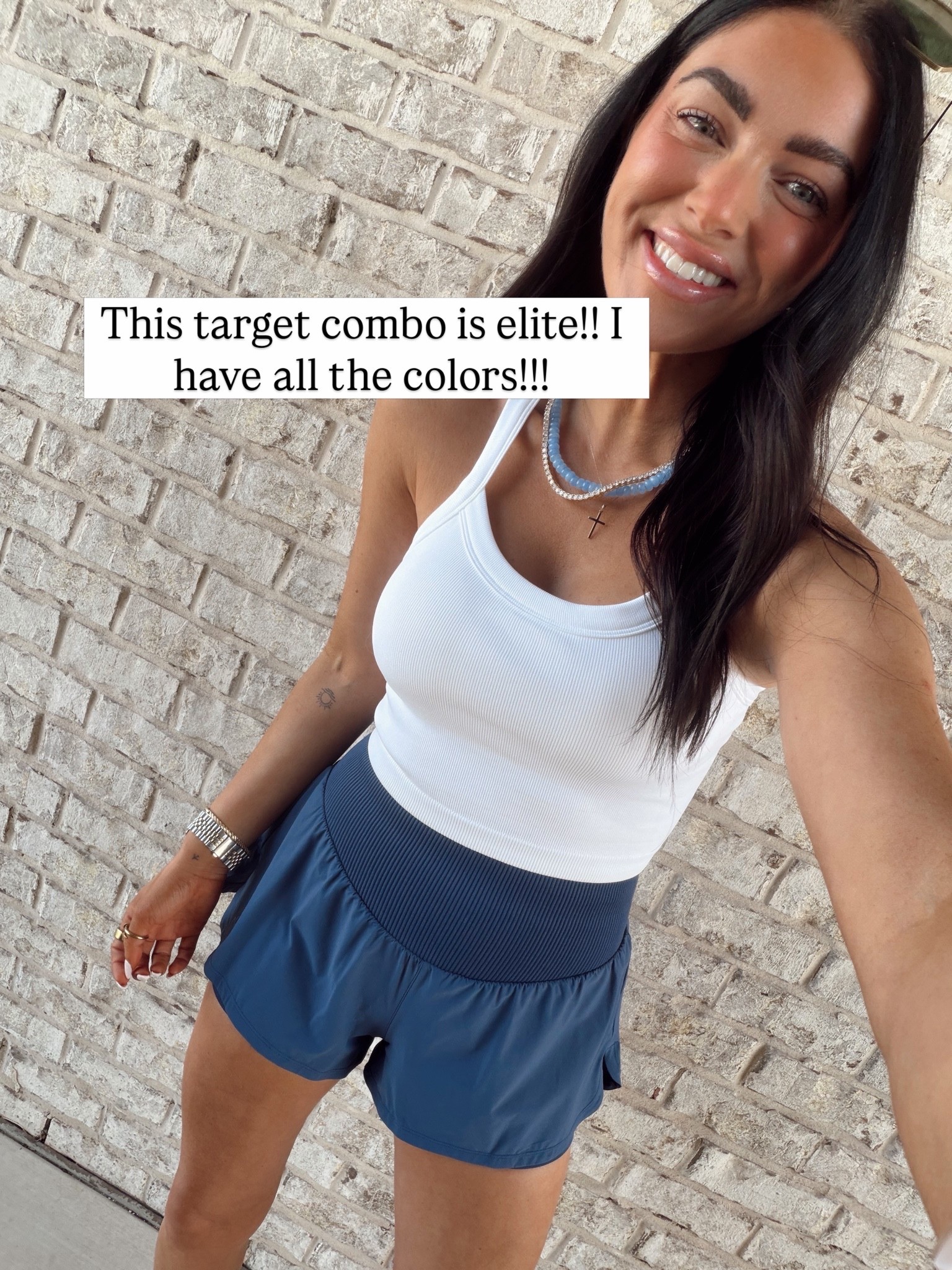 This workout combo is absolutely elite! I own the sports bra and the shorts in every single color that they offer! I wear a size of small and if I had it to only pick out one workout combo for the rest of my life, it would be this￼