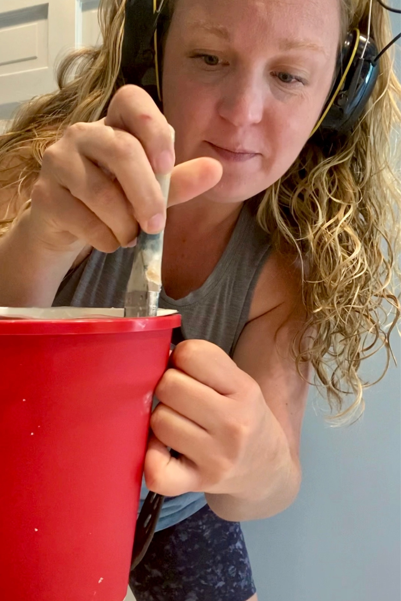 Light weight paint bucket with magnet. 

#LTKhome #LTKworkwear