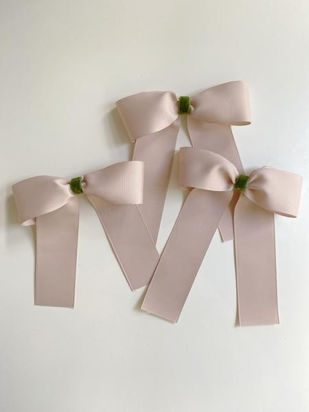 dusty rose grosgrain + moss velvet bow ornament set | Nicola Bathie Jewelry