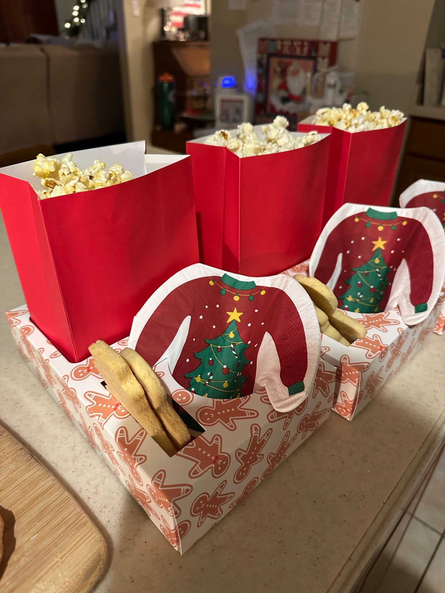 How cute are these movie snack holders! 


#LTKmomlife #LTKKids #LTKHoliday