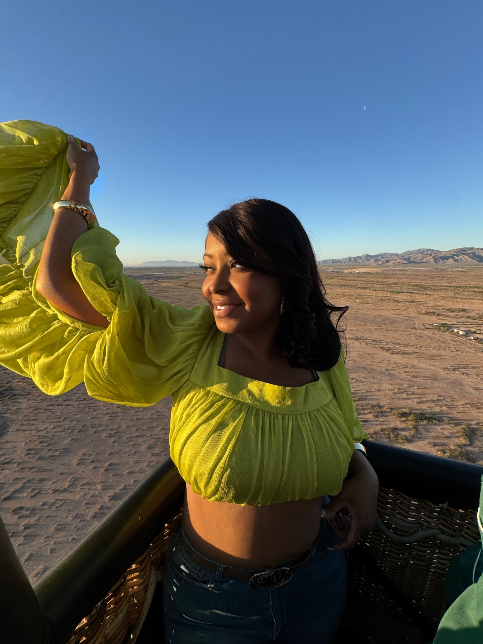 Chartreuse long sleeve crop top 💚 

Arizona vacation outfit | desert look
Summer outfit, resort wear, hot air balloon outfit, casual chic look
High waisted jeans, flowy blouse, travel outfit, day to night look

#LTKTravel #LTKFestival #LTKootd