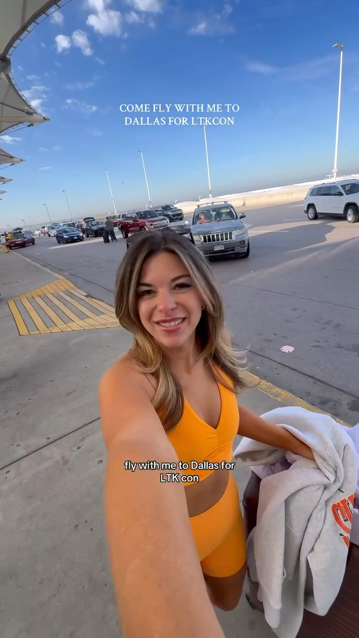 Travel essentials Aritzia orange fitness travel set must have luggage and mouth tape. 

Wearing my usual small/2 sized up to a large in sweater. 

Mouthtape code: Emerson15
Dibs code: emerson [unbothered bronze]
Divi code: emerson 

#LTKFitness #LTKItBag #LTKTravel