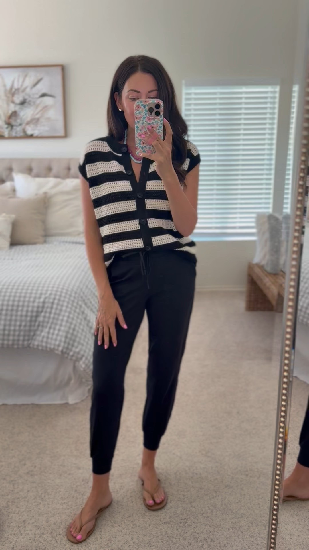 Small vest 
Small joggers
#nsale joggers! 

#LTKSeasonal #LTKSaleAlert #LTKFindsUnder100