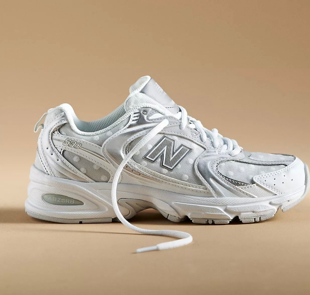 Cutest sneakers! Added to cart immediately 💌👏🏼



#LTKFindsUnder50 #LTKSaleAlert