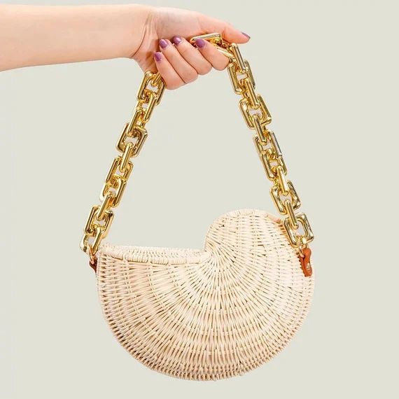 Rattan Conch Shell Bag for Summer and Beach Getaways | Etsy | Etsy (US)