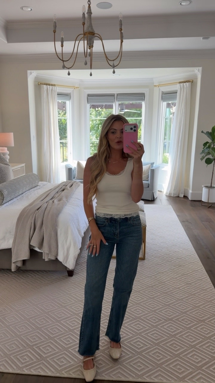 abercrombie is running their denim sale and you can get all their jeans 25-50% off! these are the high rise 90s straight jean (wearing size 25R, I’m 5’4”) in the “medium” wash. get them under $60 (the sale + use code DENIMAF for an additional 15% off) 

denim, women’s jeans, abercrombie, sale, casual outfits, mom outfits

#LTKSaleAlert #LTKootd