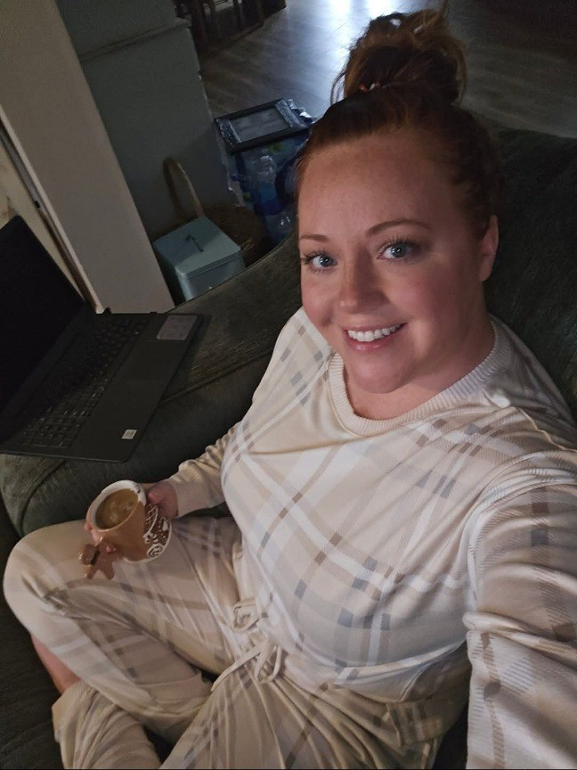 Cozy + chic in the comfiest Walmart lounge set I’ve found yet 😍 This is the Joyspun vibe—soft, relaxed, and perfect for coffee on the couch, work‑from‑home days, or late‑night movie marathons. The neutral plaid/cream tones pair with anything, and the fabric feels dreamy without being heavy.If you love a matching set that looks a little more styled than your usual pj’s, Joyspun delivers at a price that’s shockingly low for this kind of quality. You get a long‑sleeve top + pull‑on pants, relaxed fit, and machine‑washable ease—exactly what you want when life is busy but you still want to feel put together at home.#Joyspun #WalmartFinds #AffordableLoungewear #CozyPajamas #PlaidPJs #NeutralTones #StayHomeStyle #MatchingSet #ComfyChic #HomeOutfit #LoungeSet #CozyVibes #EverydayComfort #WinterPJs #SoftFabric #BudgetStyle #SleepwearStyle #PJGoals #SetLife #FashionUnder20

#LTKGiftGuide #LTKHoliday #LTKSeasonal