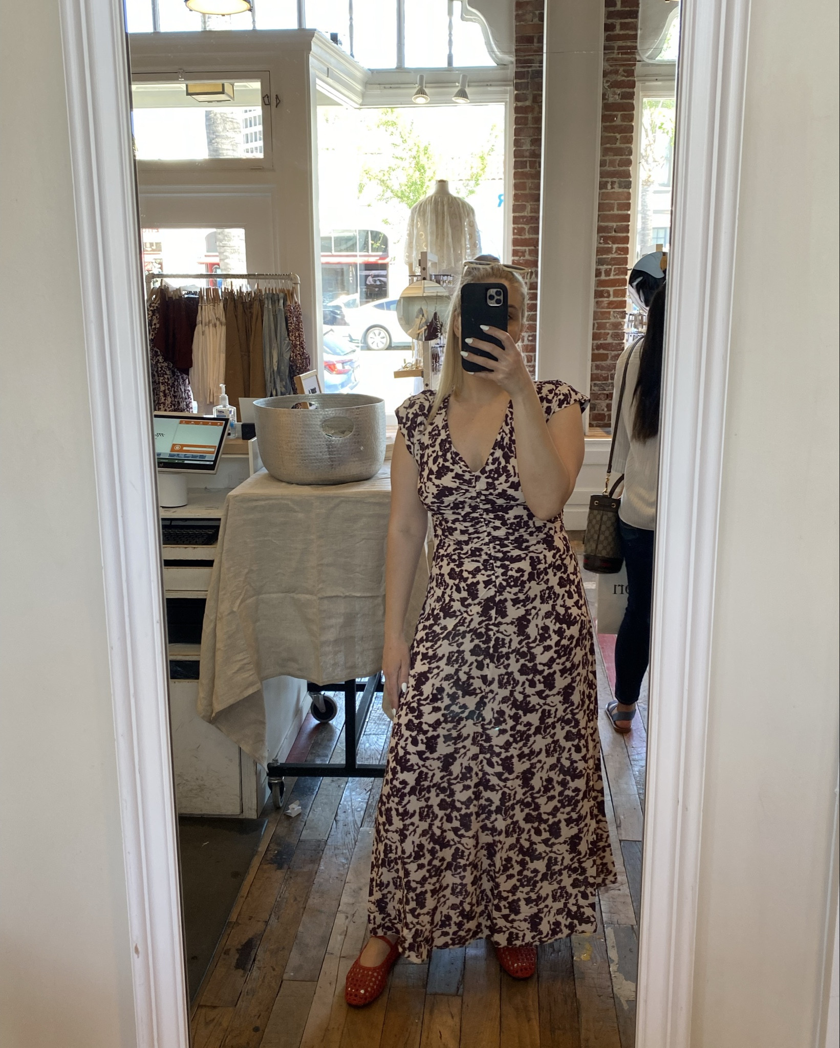 Bought this dress for my boyfriends graduation and it’s so flattering 

#LTKParties #LTKWedding #LTKxMadewell