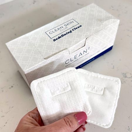 Big clippable when you S&S for my FAVE cotton pads👇! They're double-sided and I use the scrub side for the oil on the my double cleanse and then flip it over and use for toner! They're awesome! Clippable also works for Clean Towels and some other items (but you have to pick which to go with - it's single use)!!! It does make the Clean Towels lower than I've ever seen AND works on the large quantities as well! (#ad)

#LTKFindsUnder50 #LTKBeauty #LTKSaleAlert