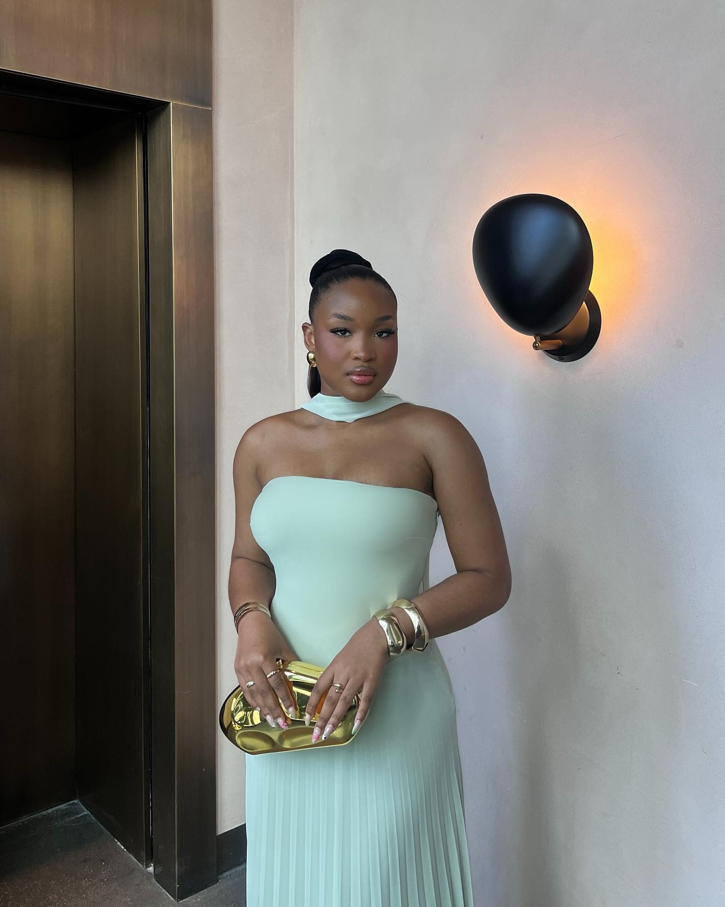 With love 🤍

@meshki