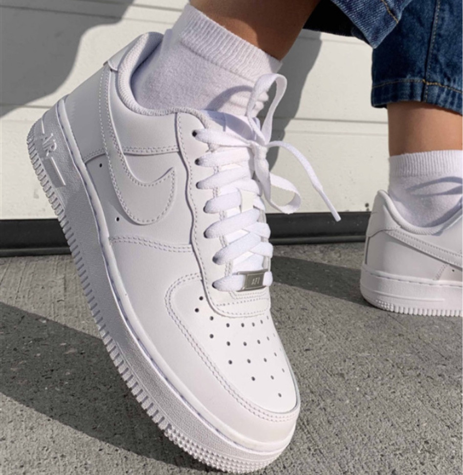 AIR FORCES 🤍 #dhgate #under100

#LTKunder100 #LTKshoecrush #LTKGiftGuide