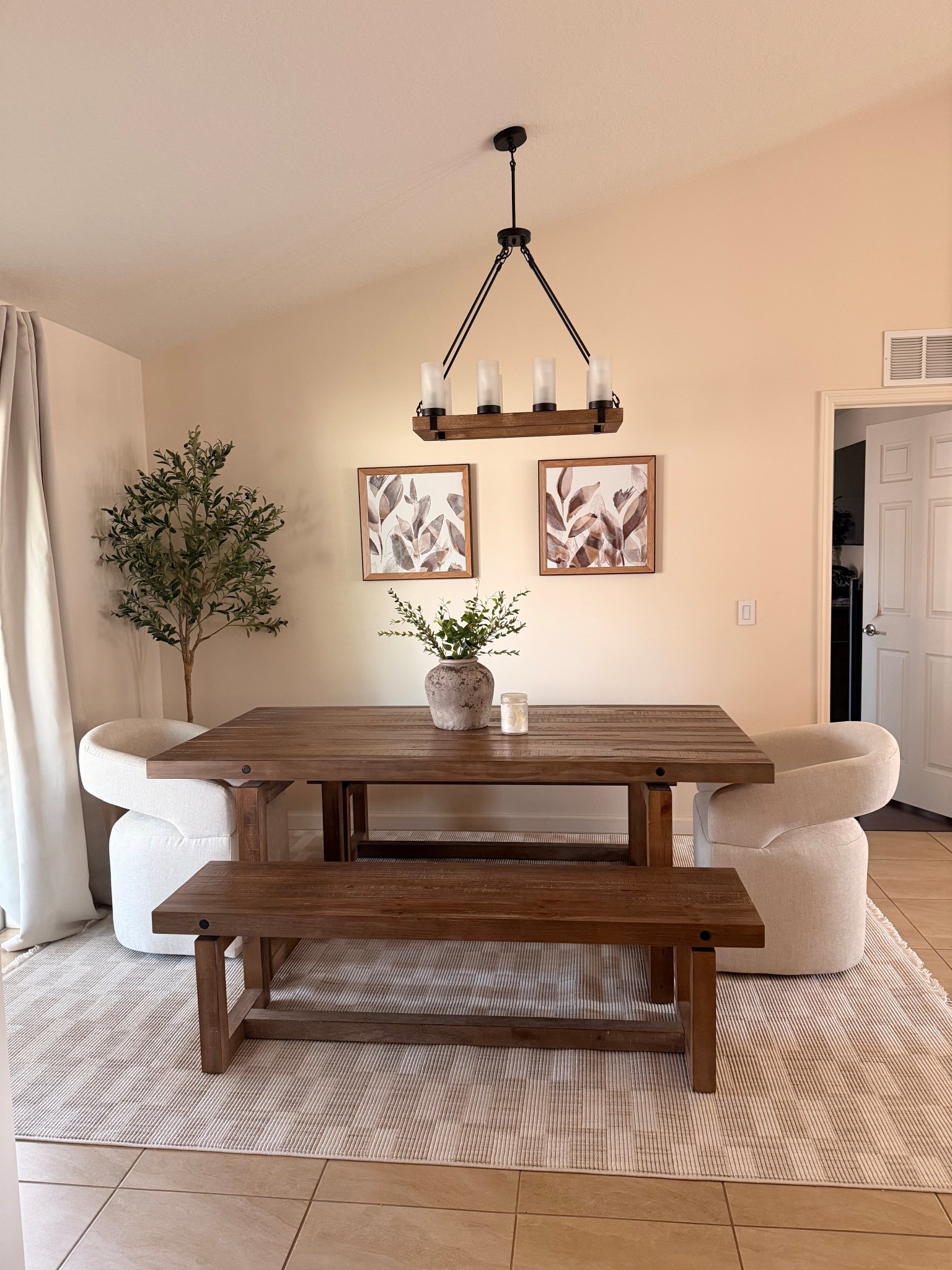 Clean modern organic neutral kitchen 


#LTKHome