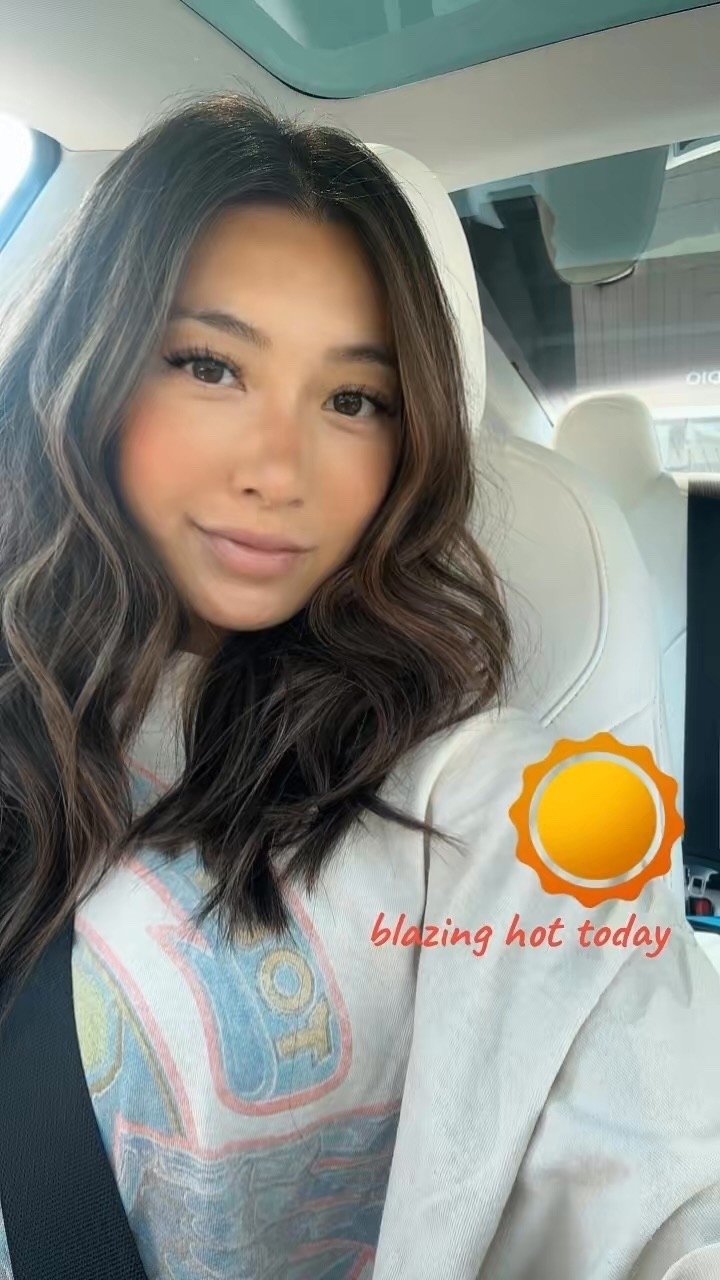 Summer makeup & hair sytyling💄 most on sale!

Natasha denona concealer— N2 but will mix N3 when I am tanner
 Marc Jacob’s bronzer 
NARS orgasm blush
Kosas blurring powder

Beauty makeup summer glowy sunscreen spf hair care self care natural foundation 


#LTKFindsUnder50 #LTKSaleAlert #LTKBeauty