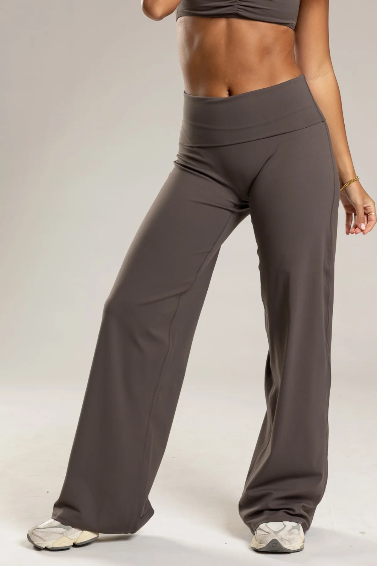 FEATHERTECH Foldover Straight Leg Pant | PTULA