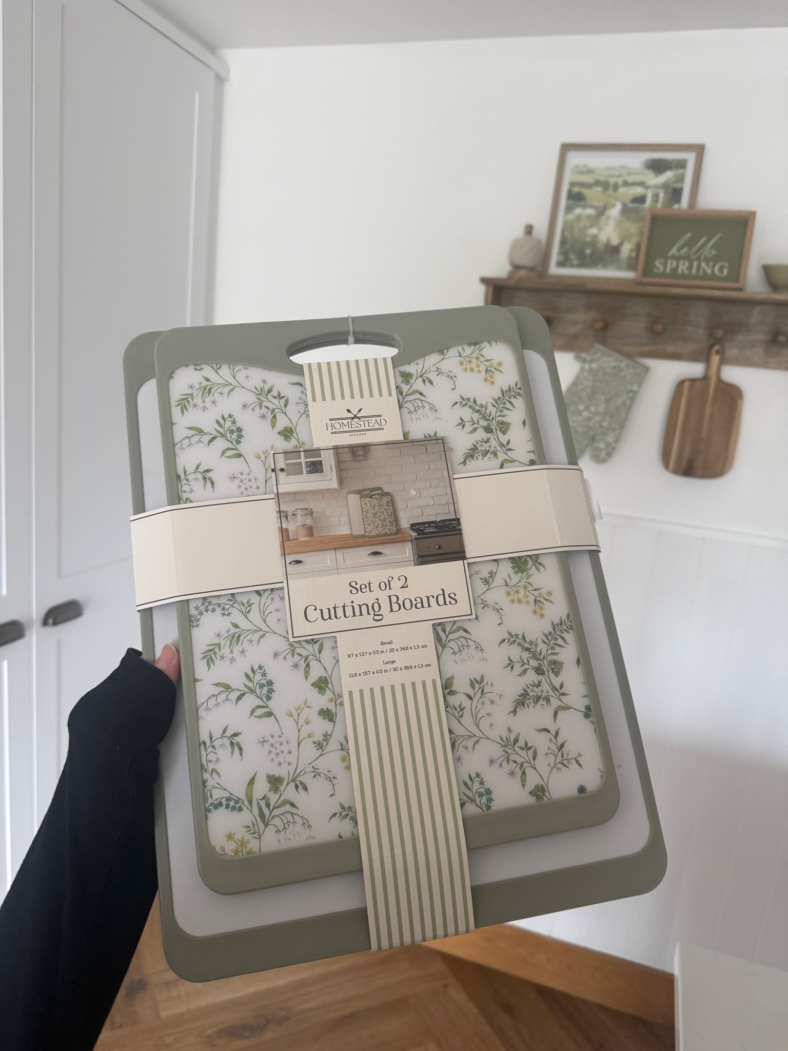 Gorgeous country style chopping boards 

#LTKhome #LTKuk #LTKspring