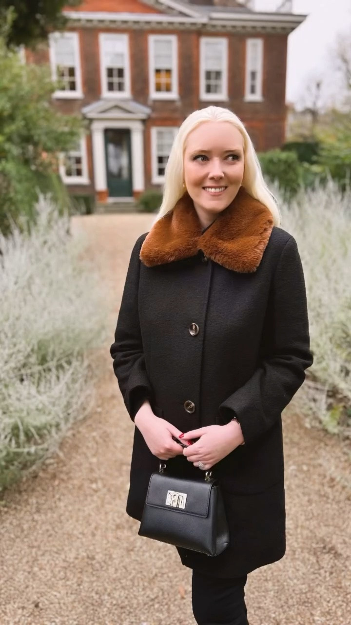 Coat addict right here, but I just couldn’t resist the new LK Bennett AW24 Aster black Boucle coat with cognac brown faux fur collar. I teamed with LK Bennett’s Julie pearl hoop drop earrings, the timeless 1927 mini top handle bag by Furla in black, Calvin Klein skinny jeans & black suede pearl detail pointed flat shoes by Pretty Ballerinas. I’ve also added lots of ideas and accessories so do take a look.

As always don’t forget to use my 15% discount code at LK Bennett: REBECCALIPKINAUTHOR15


