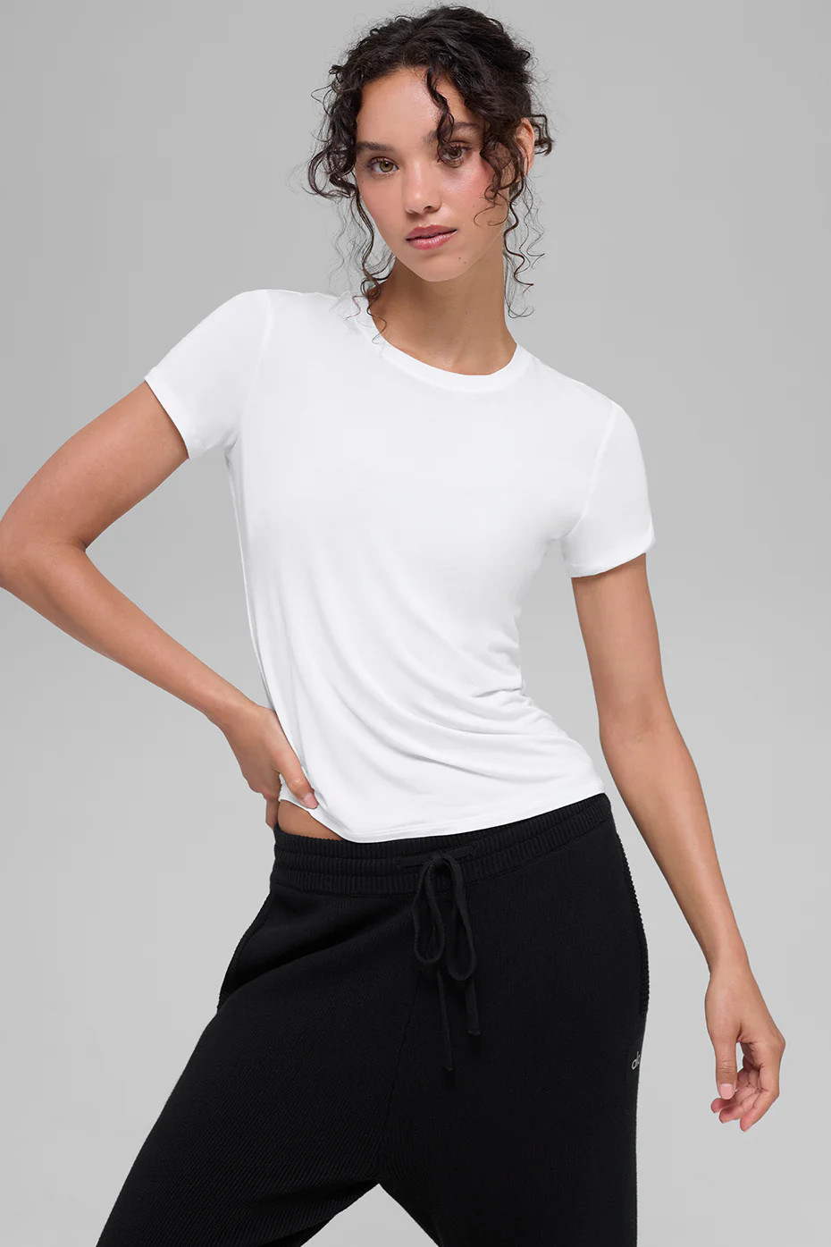 ALO | All Day Short Sleeve Top in White, Size: XS | Alo Yoga (US)