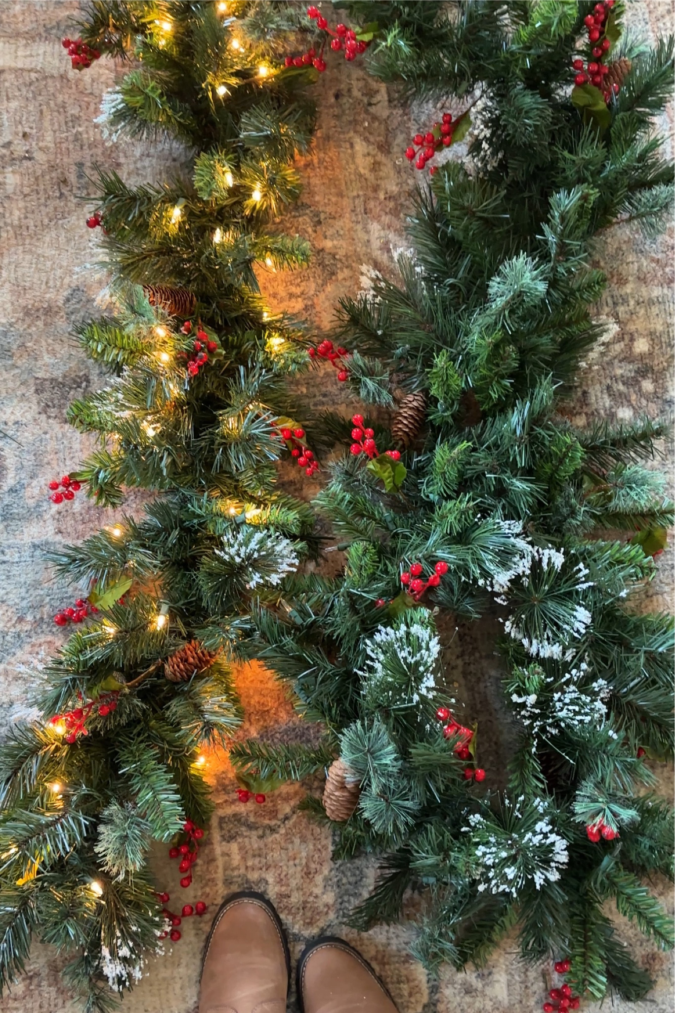 Pre-lit holiday garland! 

#LTKSeasonal #LTKHoliday #LTKfindsunder100