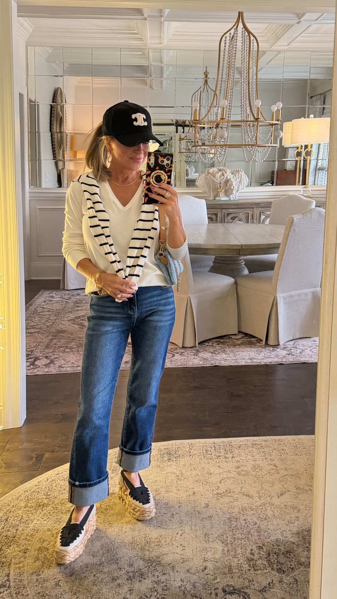 I’ve linked the items still available and similar ones that aren’t 😊