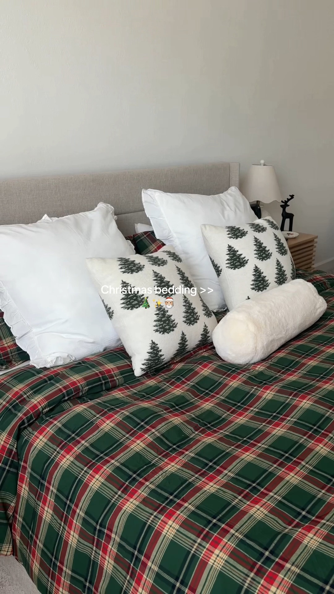 Not my regular Christmas bedding this year, but honestly? I’m loving this cozy little switch-up ✨🎄 #christmas #christmasdecor #christmasbedding #christmasdecorations #bedding 
