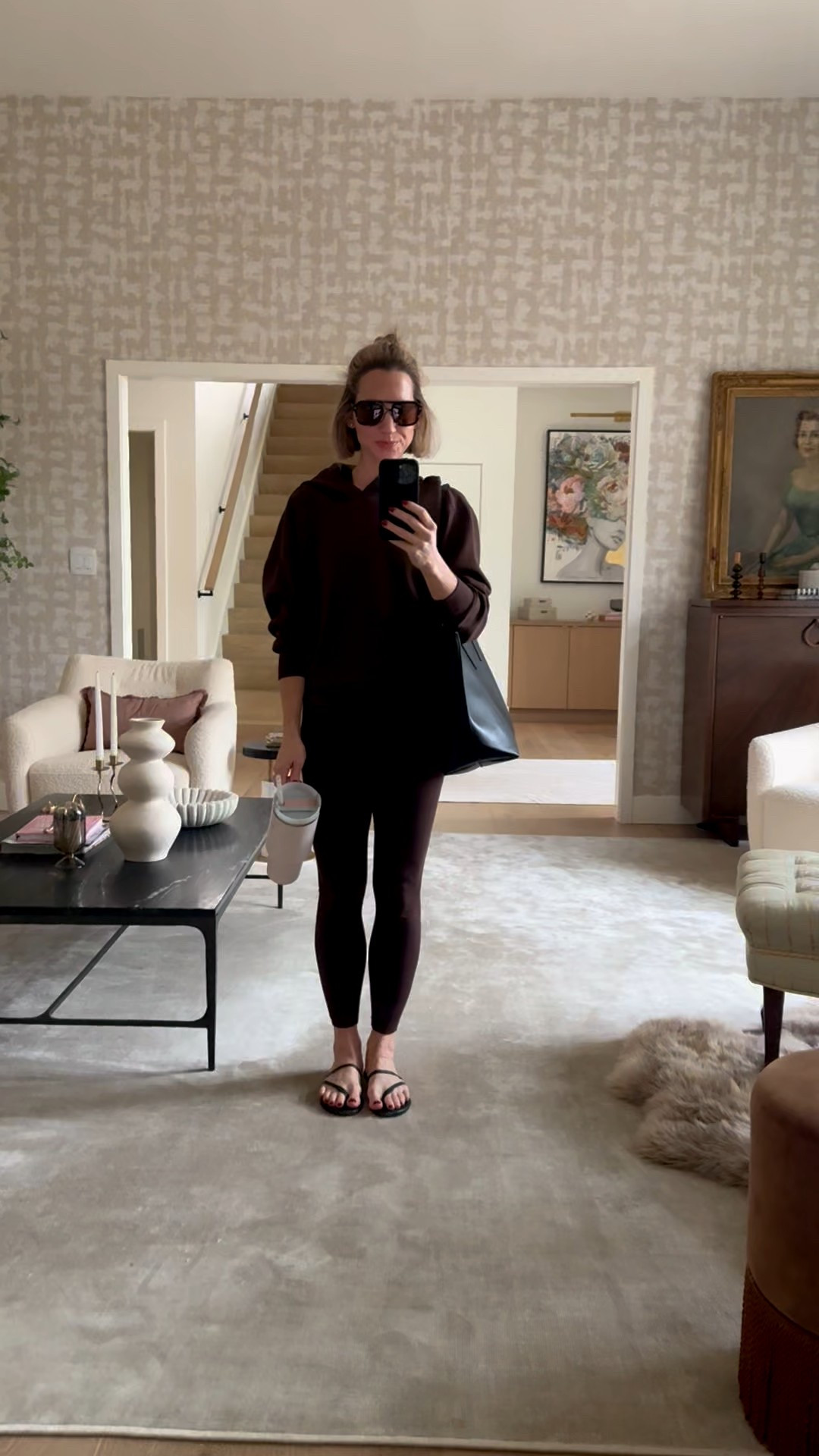 Yoga teacher training! Love a monochrome look. 