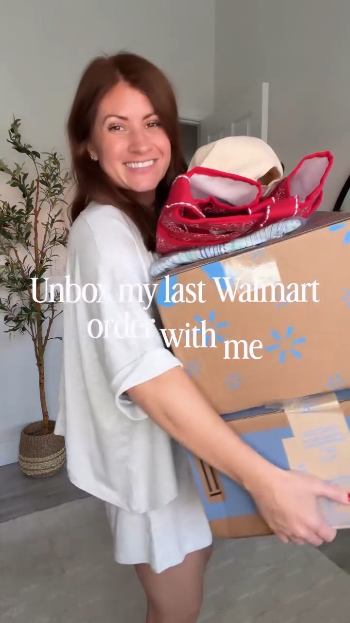 Unboxing my latest Walmart finds and I’m already obsessed 🤭 so many good pieces in this one!! Stay tuned for a try on

Follow @styledinasnap_ for more affordable finds ✨

Which piece would you grab first?! 👀

#Walmart #walmartstyle #walmartcreator

#LTKOver40 #LTKSeasonal