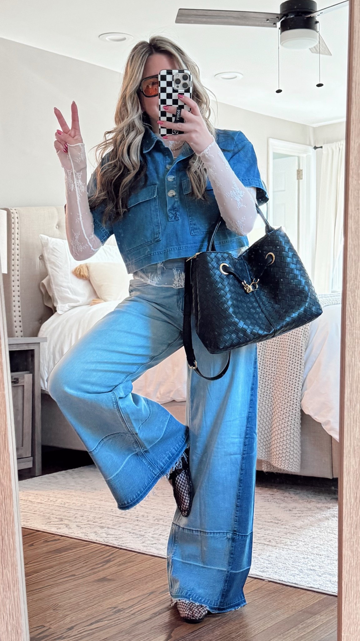 The wide leg jeans you need! @American Eagle Outfitters 


#LTKSpringSale #LTKSaleAlert #LTKootd