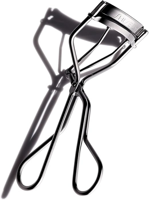 Shiseido Eyelash Curler - Crimps & Curls Lashes for Perfect, Eye-Framing Fringe - Gentle & Safe -... | Amazon (US)