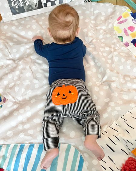 Baby pumpkin bum! The cutest Halloween baby outfit , or just fall baby outfit! 
.
.
.
Kyte baby - carters baby - pumpkin pants - baby’s first Halloween - baby outfits - baby boy 

#LTKbaby #LTKHalloween #LTKSeasonal