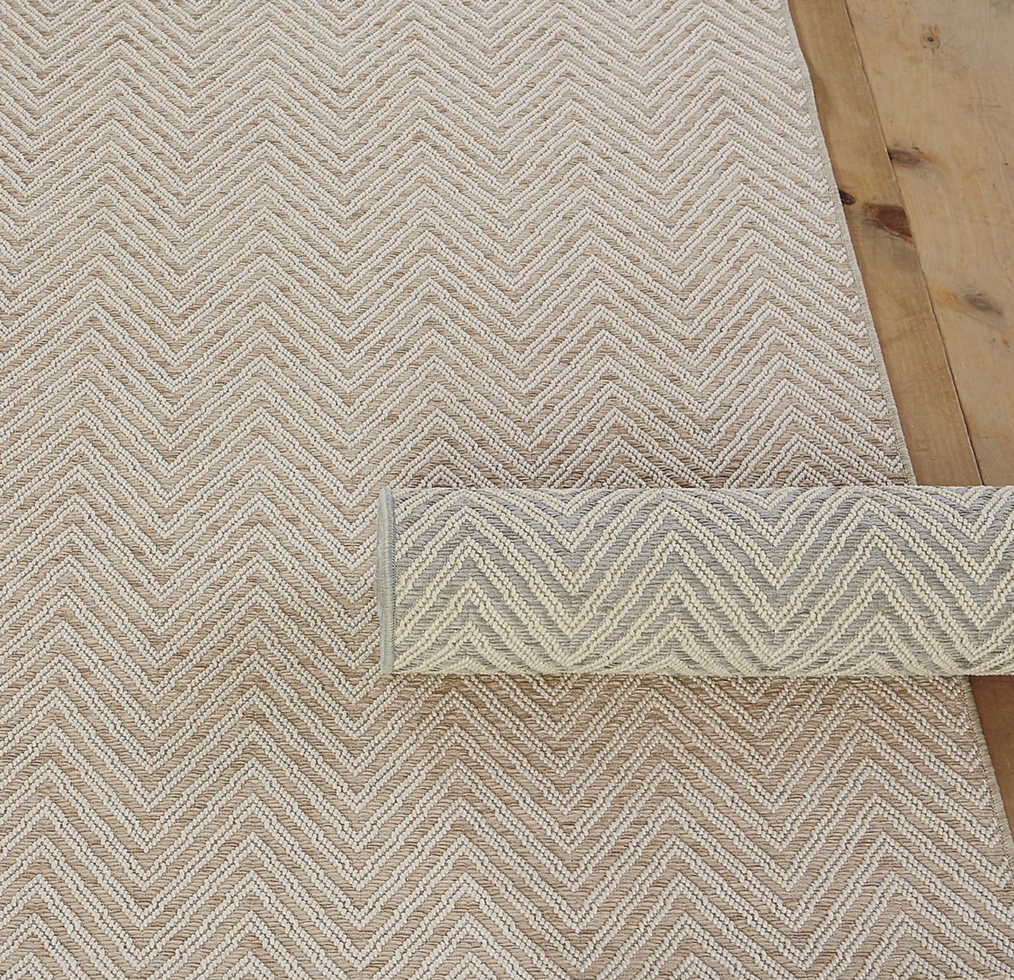 This rug from Ballard is such a great find!! It’s currently on sale. It comes in multiple size options including a runner. 👏🏼


Ballard, Ballard sale, rug, runner, rug pad, budget friendly rug, area rug, Turkish rug, Persian rug, oriental rug, natural fiber rug,  neutral rug, living room, bedroom, dining room, entryway, hallway 

#LTKsalealert #LTKhome #LTKstyletip