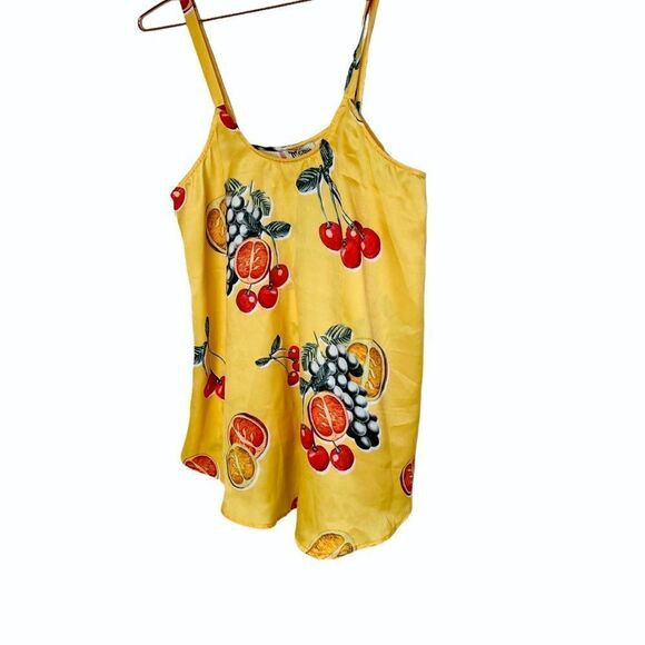 NWT Show Me Your Mumu Yellow Fruits Top Small | Poshmark
