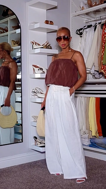 Feels like summer…
Watch my latest YouTube video for all the details. https://youtu.be/XG7nZtLVARA?is=LvfJb6L2XA70-iS4
Pearl Drop Hoop Earrings: https://go.shopmy.us/p-64148634
Balloon Strap Top https://www.zara.com/us/en/balloon-strap-top-p08372127.html?v1=555482985
Wide Leg Pleated Linen Pants Oyster White https://www.zara.com/us/en/wide-leg-pleated-linen-pants-p01255476.html?v1=545422416